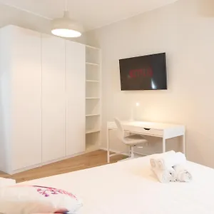  Apartamento Dreams Exclusive With Terrace - Free Parking - M1 Station - Near Center